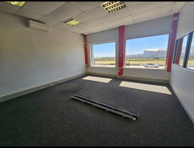 1,510M² WAREHOUSE TO LET IN PAARDEN EILAND